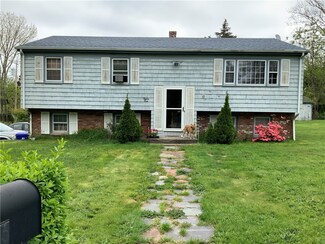 25 Overhill Rd, Warren, RI 02885