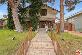 128 N St Andrews Place, Los Angeles, CA 90004