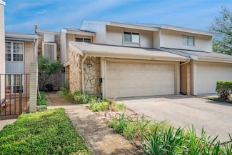 1822 Lakecrest Ct, Carrollton, TX 75006