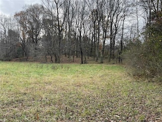 960 Walnut Rd, Hoschton, GA 30548
