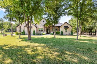 208 Deer Glade Ct, Azle, TX 76020