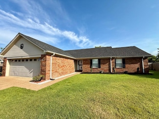 1302 Windover Ln, West Memphis, AR 72301