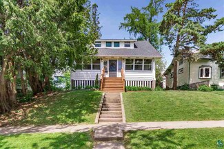 1805 E 6th St, Duluth, MN 55812