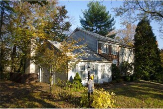 1354 Wentz Dr, Fort Washington, PA 19034