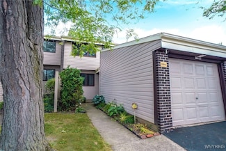 1104 Netherton Ct, East Amherst, NY 14051