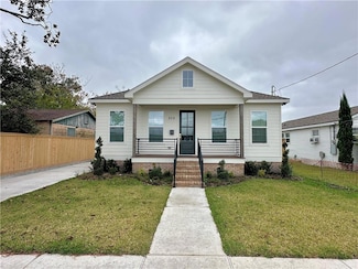 820 Calvert St, Metairie, LA 70001