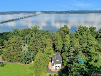 1002 Route 9w S, Nyack, NY 10960