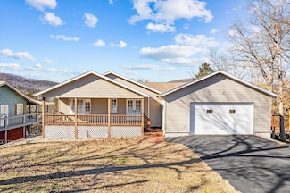 23775 Bluebird Dr, Golden, MO 65658
