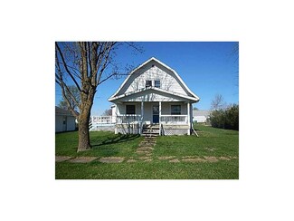 305 Center Ave, Urbana, IA 52345