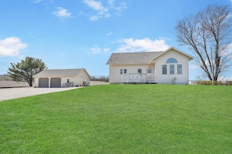 22053 Acorn Rd, Elgin, IA 52141