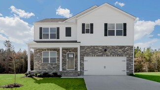 93 Fair Child Rd, Spring Lake, NC 28390