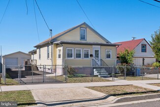 708 S 6th St, Vineland, NJ 08360