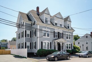 12 1/2 Dearborn St Unit 3, Salem, MA 01970
