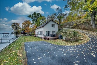 652 E Lake Rd, Penn Yan, NY 14527