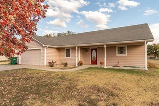 312 W Waggoner St, Adrian, MO 64720