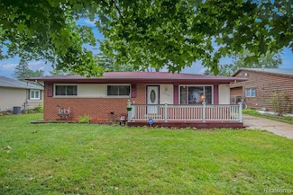 5228 Don Shenk Dr, Swartz Creek, MI 48473