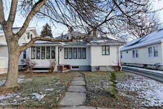 220 Sanders Ave, Schenectady, NY 12302