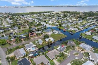 4424 N Bay Cir, North Fort Myers, FL 33903