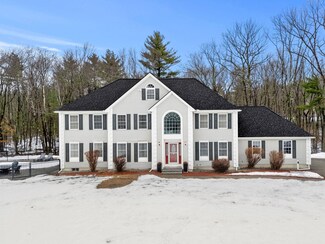 8 Felicia Dr, Newton, NH 03858