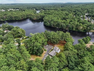 95 Lakehurst Dr, Coventry, RI 02816