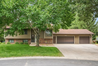 3830 80th Ct E, Inver Grove Heights, MN 55076