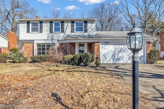 27046 Charles Dr, Southfield, MI 48076