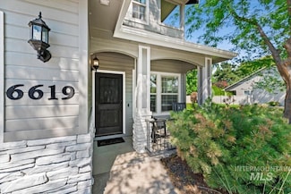 6619 W Dufferin Ct, Garden City, ID 83714
