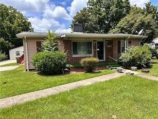 1403 Woodbriar Ave, Greensboro, NC 27405