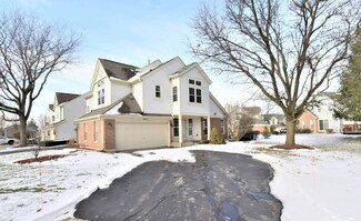 120 Ione Dr Unit E, South Elgin, IL 60177