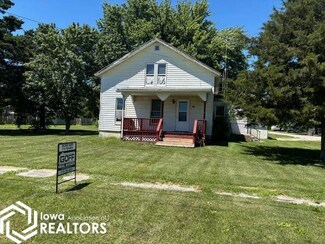 300 W Plum St, Kirkwood, IL 61447