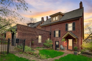 7545 Graymore Rd, Pittsburgh, PA 15221