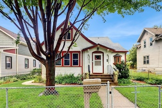 2119 Queen Ave N, Minneapolis, MN 55411