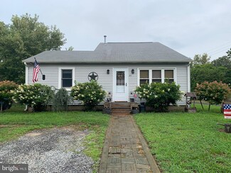 59 Clearwater Dr, Waretown, NJ 08758