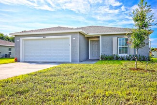 410 SW Friar St, Port Saint Lucie, FL 34983