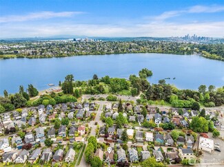 7438 Winona Ave N, Seattle, WA 98103