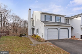 185 Jonathan Dr, North Wales, PA 19454