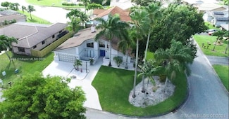 680 NW 111th Way, Coral Springs, FL 33071