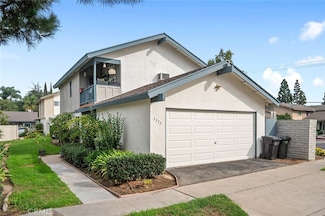 3373 Topaz Ln, Fullerton, CA 92831