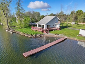 84 Wallys Point Rd, South Hero, VT 05486