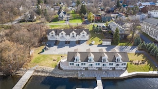 207 General Smith Dr, Sackets Harbor, NY 13685
