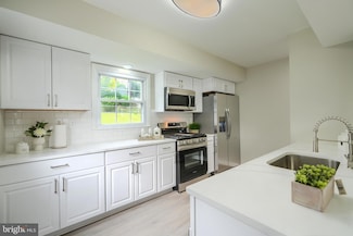 10 Glenwest Ct, Rosedale, MD 21237