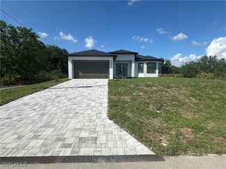 2600 63rd St W, Lehigh Acres, FL 33971