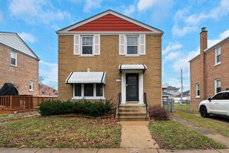 5252 S Natoma Ave, Chicago, IL 60638