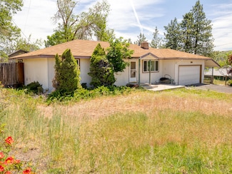 2171 Thrall St, Klamath Falls, OR 97601