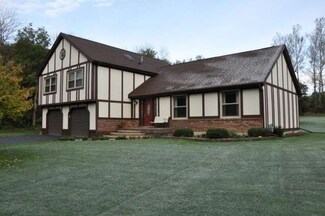 716 Hillcrest Dr, Sleepy Hollow, IL 60118