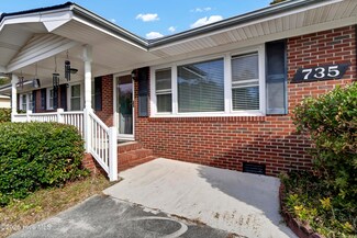 735 Eastwood Rd, Wilmington, NC 28403