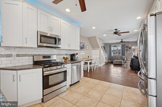 7111 Glenloch St, Philadelphia, PA 19135