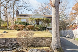 88 Valleywood Rd, Cos Cob, CT 06807
