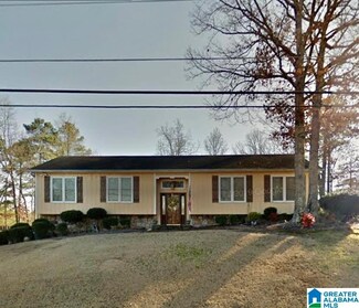 829 Dunwoody Ln NW, Birmingham, AL 35215