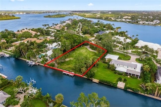 524 Bay Dr, Vero Beach, FL 32963
